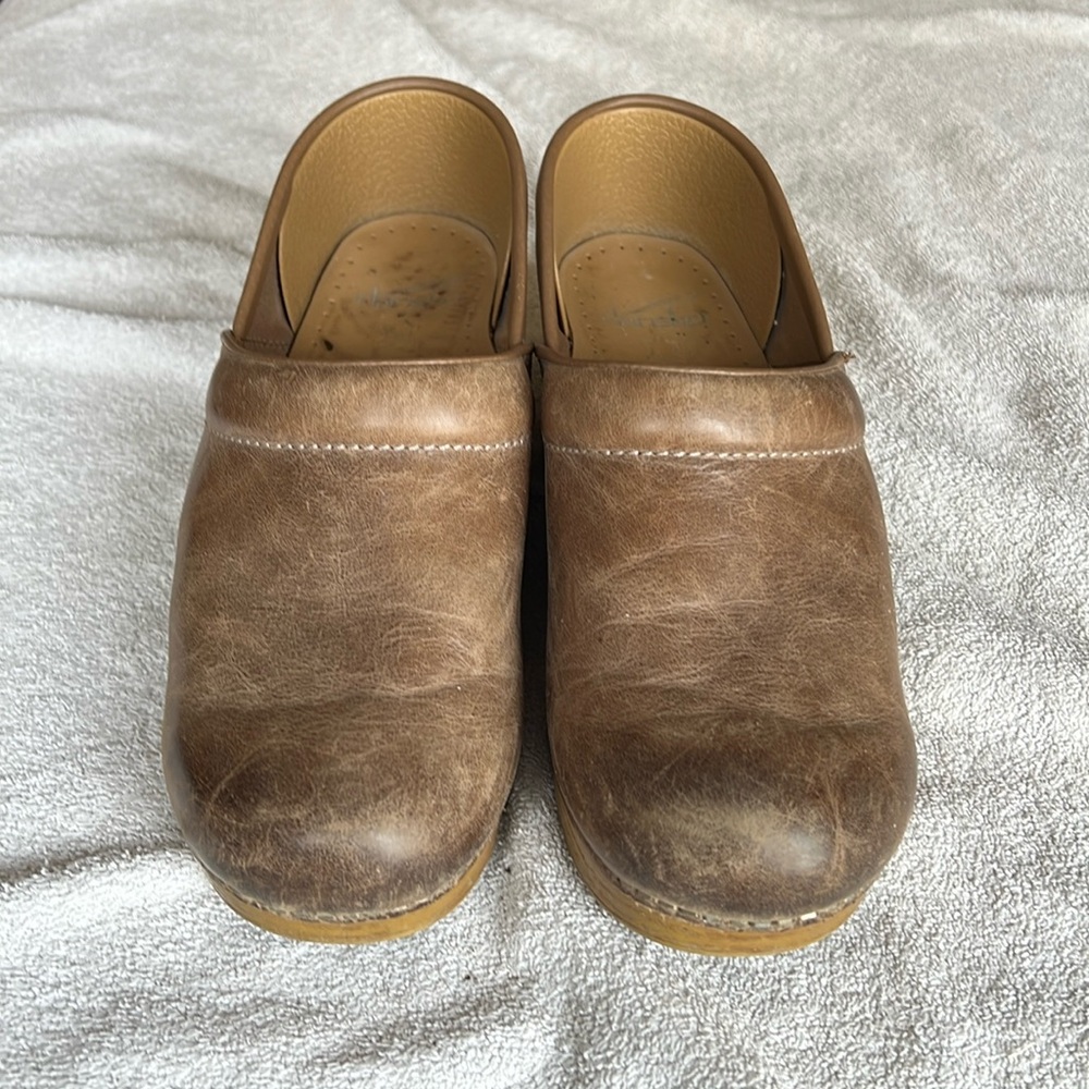 Dansko leather clogs size 39.